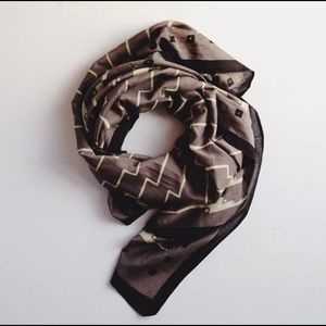 Block Shop Textiles Genuine New Scarf • Stepwell